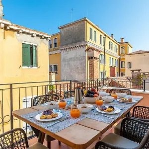 la-dimora-di-san-maurizio-4.hotelslidodijesolo.com/